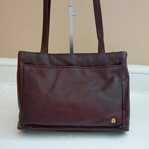 Etienne Aigner Leather Shoulder Bag Classic Vintage Oxblood Logo Purse